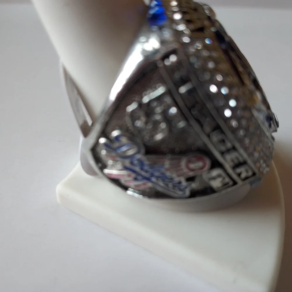 LA Dodgers Seager #5 Silver size 11